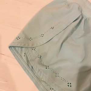 Lululemon hotty hot shorts Sky-blue color
